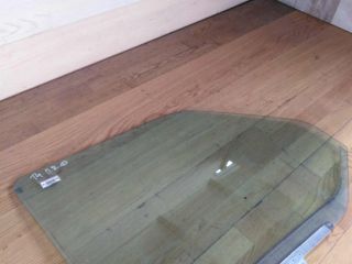 steklo-dveri-perednee-pravoe-volkswagen-transporter-t4-art-15835