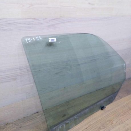 steklo-perednei-pravoi-dveri-volkswagen-transporter-t5-art-17373-big-1