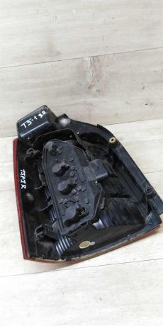 fonar-zadnii-pravyi-volkswagen-transporter-t5-art-17524-big-2