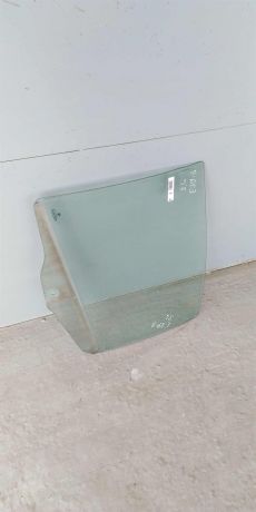 steklo-dveri-zadnee-levoe-bmw-e39-art-18326-big-0