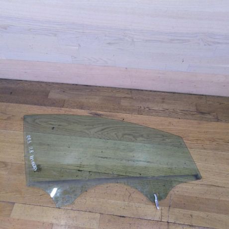 steklo-perednee-ford-focus-3-art-18347-big-0