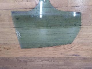 steklo-zadnee-ford-focus-3-art-18382