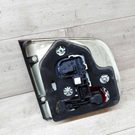 fonar-zadnii-pravyi-volkswagen-touareg-art-19877-big-1