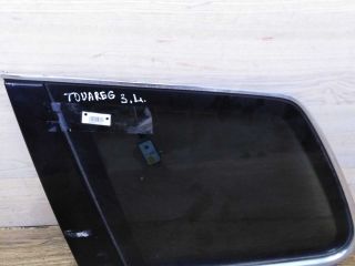 steklo-zadnee-levoe-bagaznika-volkswagen-touareg-art-19977