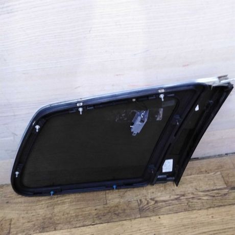 steklo-zadnee-levoe-bagaznika-volkswagen-touareg-art-19977-big-1