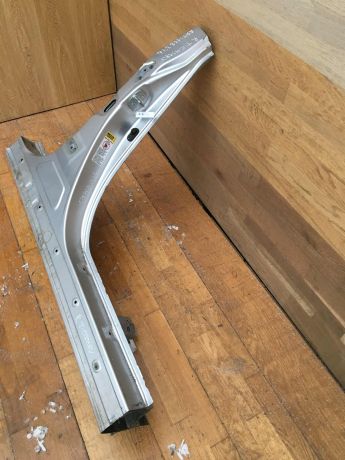 porog-pravyi-stoika-sredniaia-toyota-camry-v40-art-20408-big-2