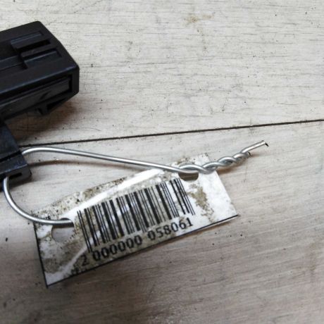 fonar-zadnii-dopolnitelnyi-stop-signal-audi-a6-c6-art-20480-big-2