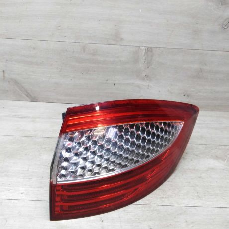 fonar-zadnii-pravyi-ford-mondeo-4-universal-art-22609-big-0