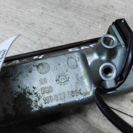 rucka-otkryvaniia-bagaznika-sensornaia-volkswagen-bora-art-22984-big-1
