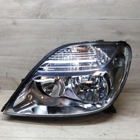 fara-levaia-renault-scenic-1-rest-art-24171-big-0