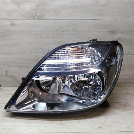 fara-levaia-renault-scenic-1-rest-art-24171-big-2