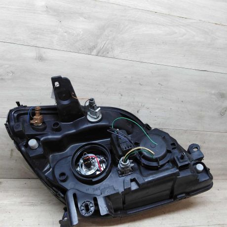 fara-levaia-renault-scenic-1-rest-art-24171-big-4