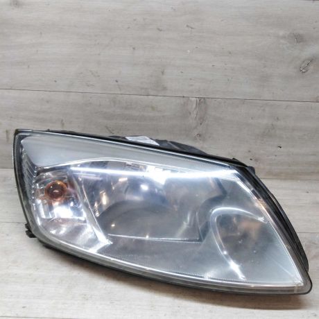 fara-pravaia-lada-granta-defekt-art-24298-big-0