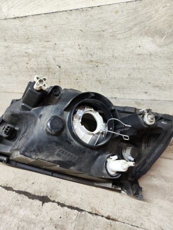 fara-pravaia-lada-granta-defekt-art-24298-big-7