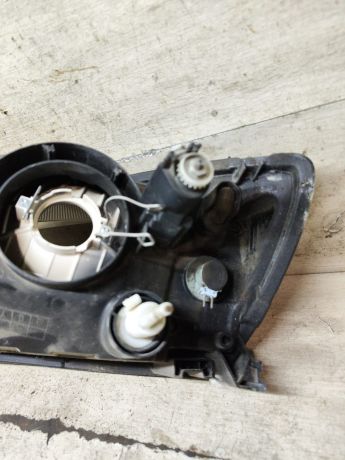 fara-pravaia-lada-granta-defekt-art-24298-big-6