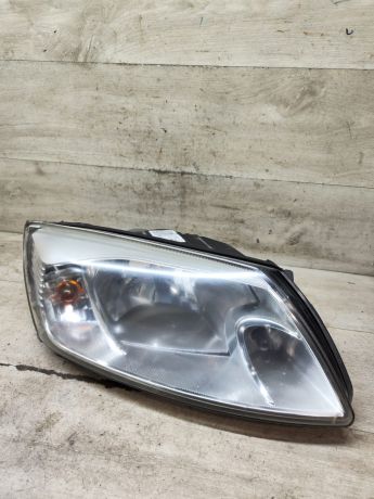 fara-pravaia-lada-granta-defekt-art-24298-big-3