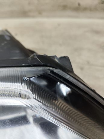 fara-pravaia-lada-granta-defekt-art-24298-big-2