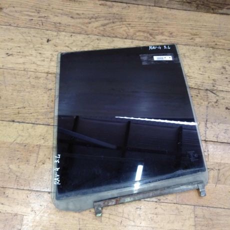 steklo-bagaznika-zadnee-levoe-toyota-rav4-20i-art-24747-big-0