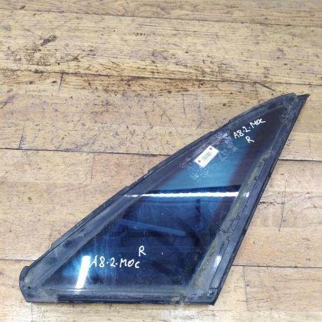 fortocka-zadniaia-pravaia-audi-a8-d2-sedan-art-24751-big-0