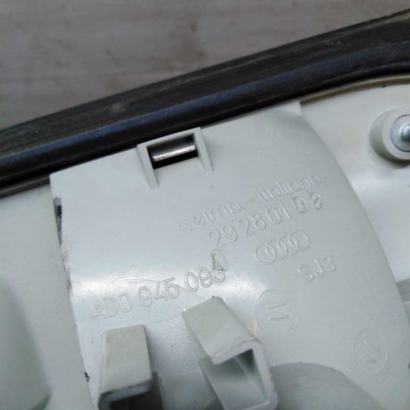 fonar-zadnii-levyi-audi-a8-d2-art-24974-big-2