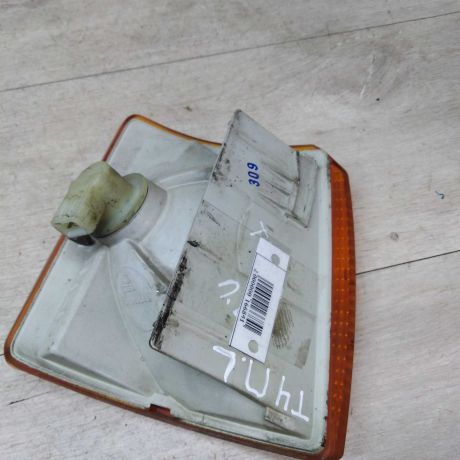 ukazatel-povorota-levyi-volkswagen-transporter-t4-povorotnik-art-25050-big-2