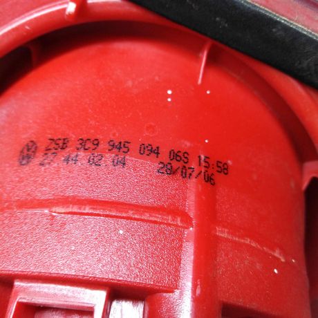 fonar-zadnii-pravyi-volkswagen-passat-b6-universal-art-25192-big-2