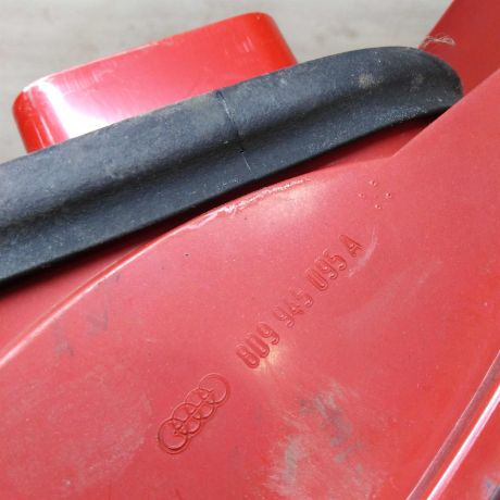 fonar-zadnii-levyi-audi-a4-b5-universal-art-25313-big-1