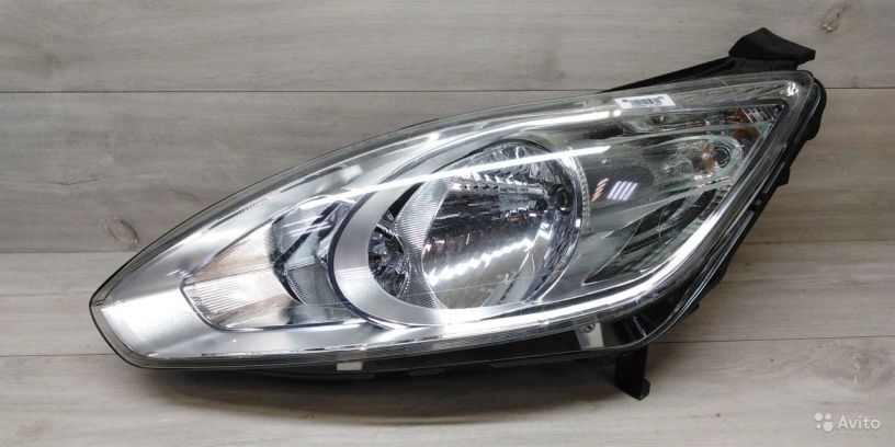 fara-peredniaia-ford-s-max-2-art-25393-big-0