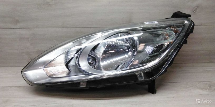 fara-peredniaia-ford-s-max-2-art-25393-big-1