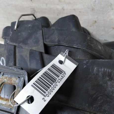 fara-pravaia-audi-a6-c5-ksenon-rest-art-25646-big-1