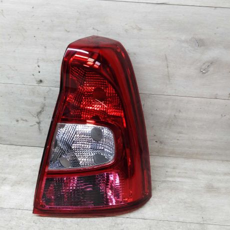 fonar-zadnii-pravyi-renault-logan-art-25881-big-0