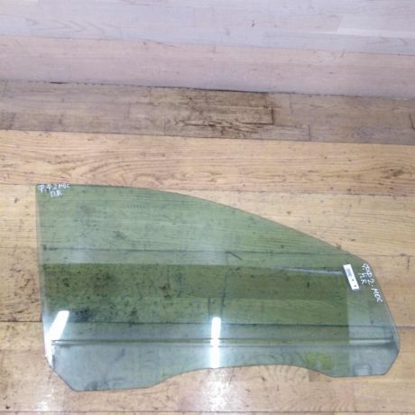 steklo-dveri-perednee-pravoe-ford-focus-2-do-rest-art-26369-big-0