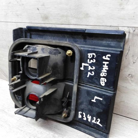 fonar-zadnii-levyi-volkswagen-passat-b3-universal-art-26399-big-2