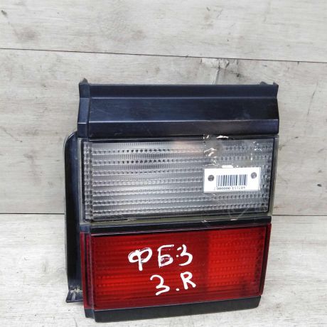 fonar-zadnii-pravyi-volkswagen-passat-b3-art-26400-big-0