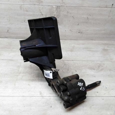 nasos-maslianyi-audi-100-c4-20-art-20673-big-1