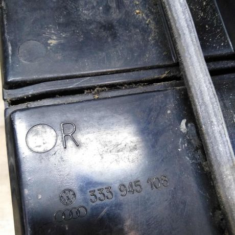 fonar-zadnii-pravyi-volkswagen-passat-b3-art-26407-big-1