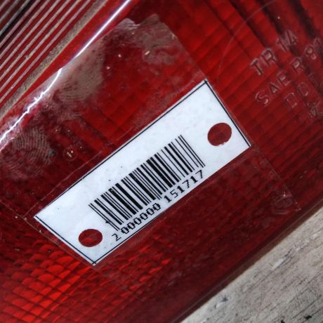 fonar-zadnii-pravyi-audi-100-c3-art-26452-big-1