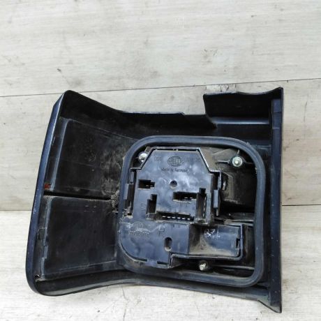 fonar-zadnii-pravyi-volkswagen-passat-b3-art-26469-big-2