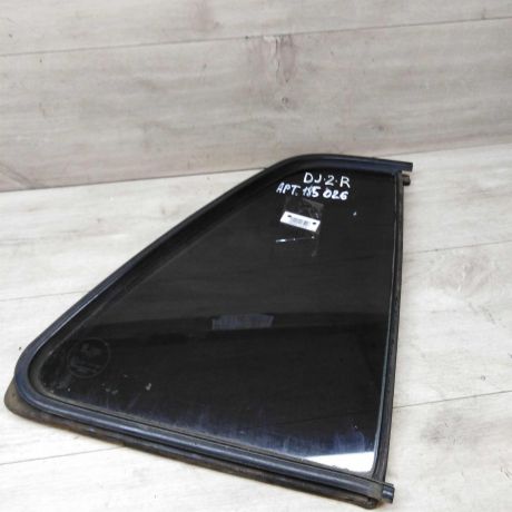 fortocka-zadniaia-pravaia-volkswagen-jetta-2-art-27010-big-0