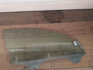 steklo-dveri-perednee-pravoe-volkswagen-passat-b5-gp-art-27618