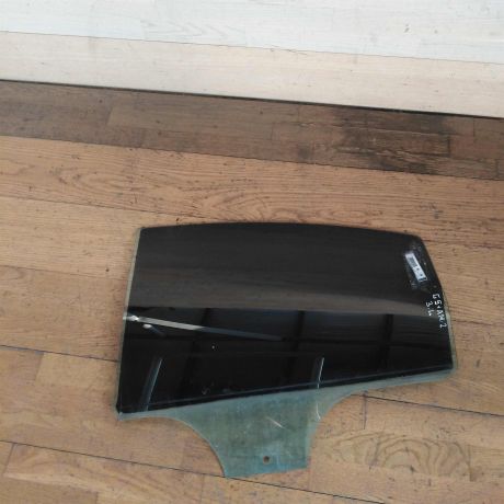 steklo-zadnee-levoe-dveri-volkswagen-passat-b5-gp-art-27620-big-0