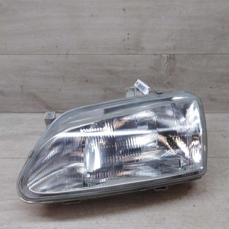 fara-levaia-renault-scenic-1-do-rest-art-29026-big-0