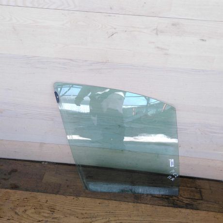 steklo-dveri-perednee-pravoe-renault-scenic-1-art-29206-big-0