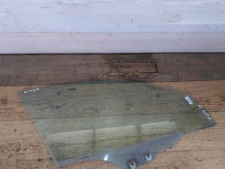 steklo-dveri-perednee-pravoe-mazda-3-bk-xetcbek-art-30017