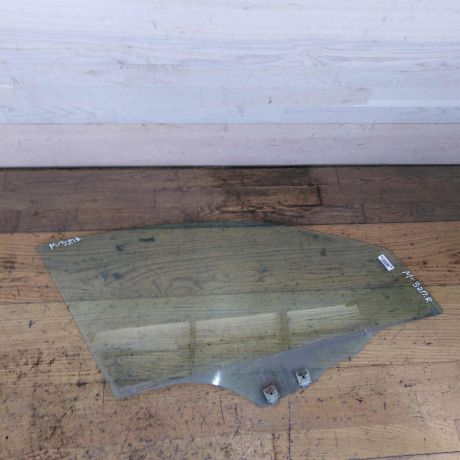 steklo-dveri-perednee-pravoe-mazda-3-bk-xetcbek-art-30017-big-0