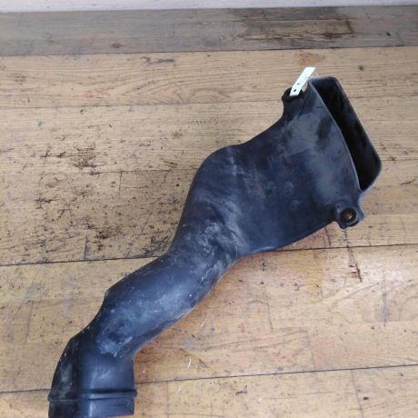 patrubok-zabora-vozduxa-volvo-xc90-art-30217-big-1