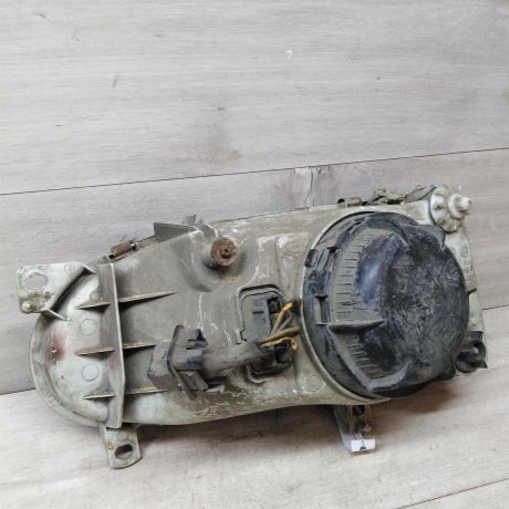 fara-pravaia-volkswagen-golf-3-defekt-kronsteina-art-30463-big-1