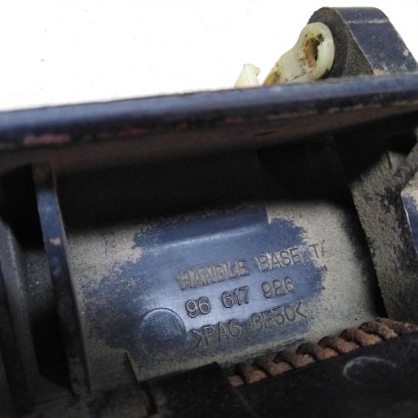 rucka-otkryvaniia-bagaznika-chevrolet-lacetti-universal-defekt-art-31587-big-3