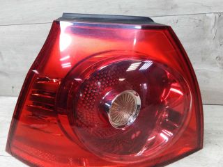fonar-zadnii-levyi-volkswagen-golf-5-art-31992