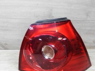 fonar-zadnii-pravyi-volkswagen-golf-5-art-31995